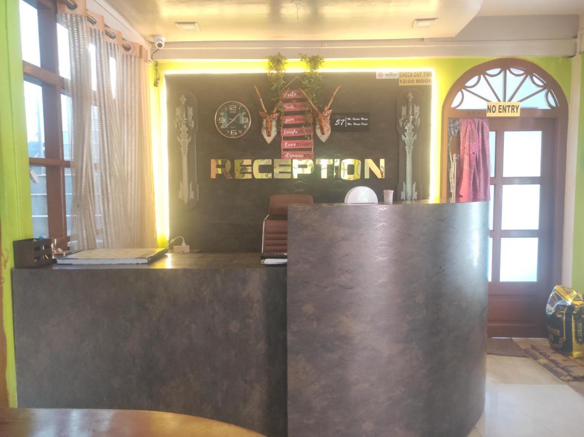 Hotel Nambrog Bomdila Екстер'єр фото
